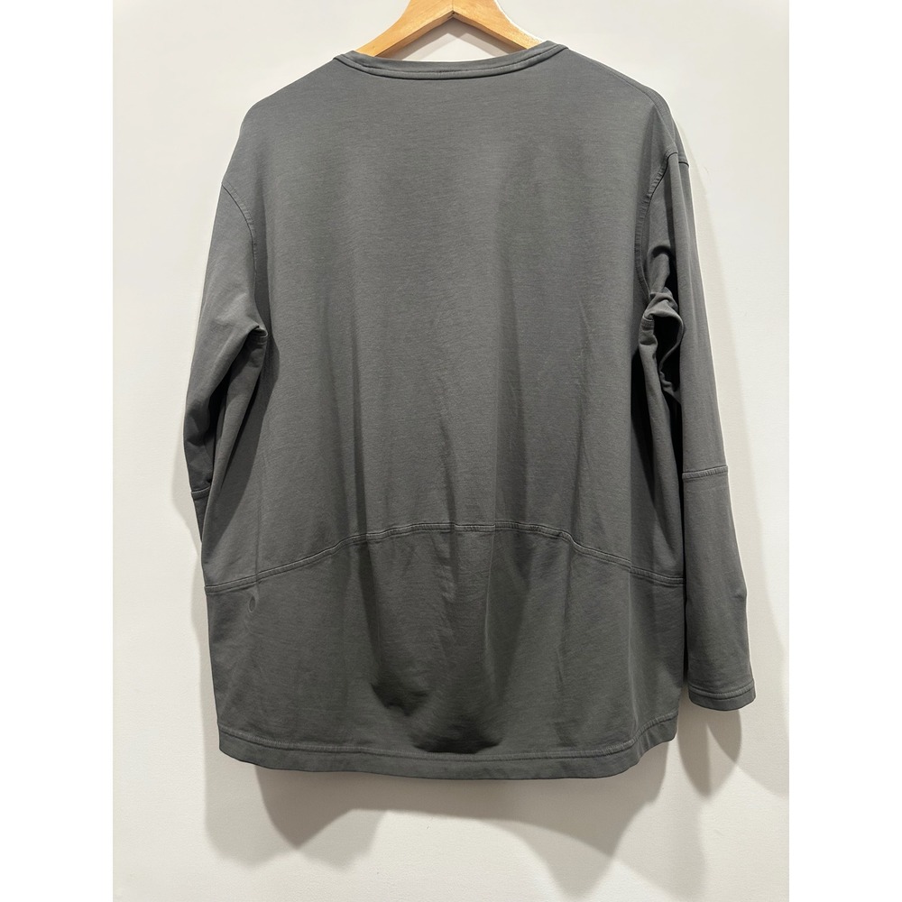Lululemon Charcoal Grey V-Neck Long Sleeve Relaxed Fit Pockets Top 12 - Picture 5 of 6